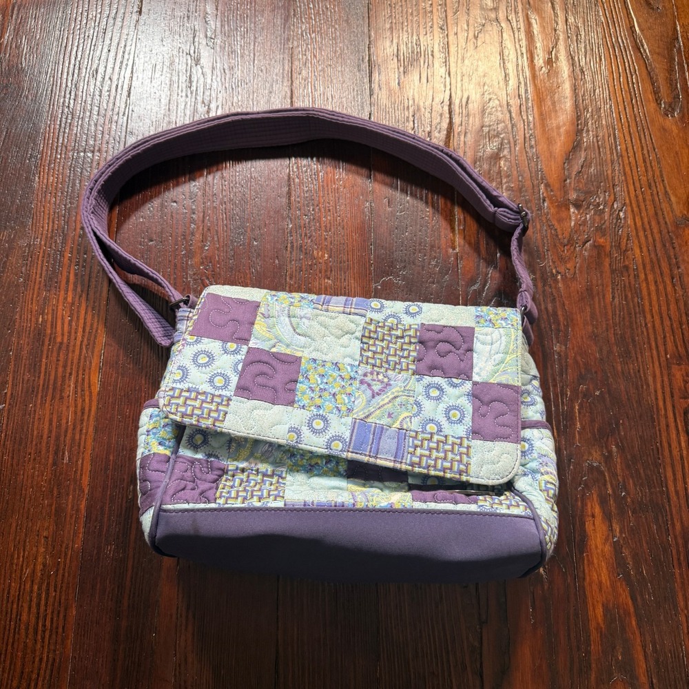 Donna Sharp Quilted Patchwork Multi-colored Purse Handbag Pocketbook
